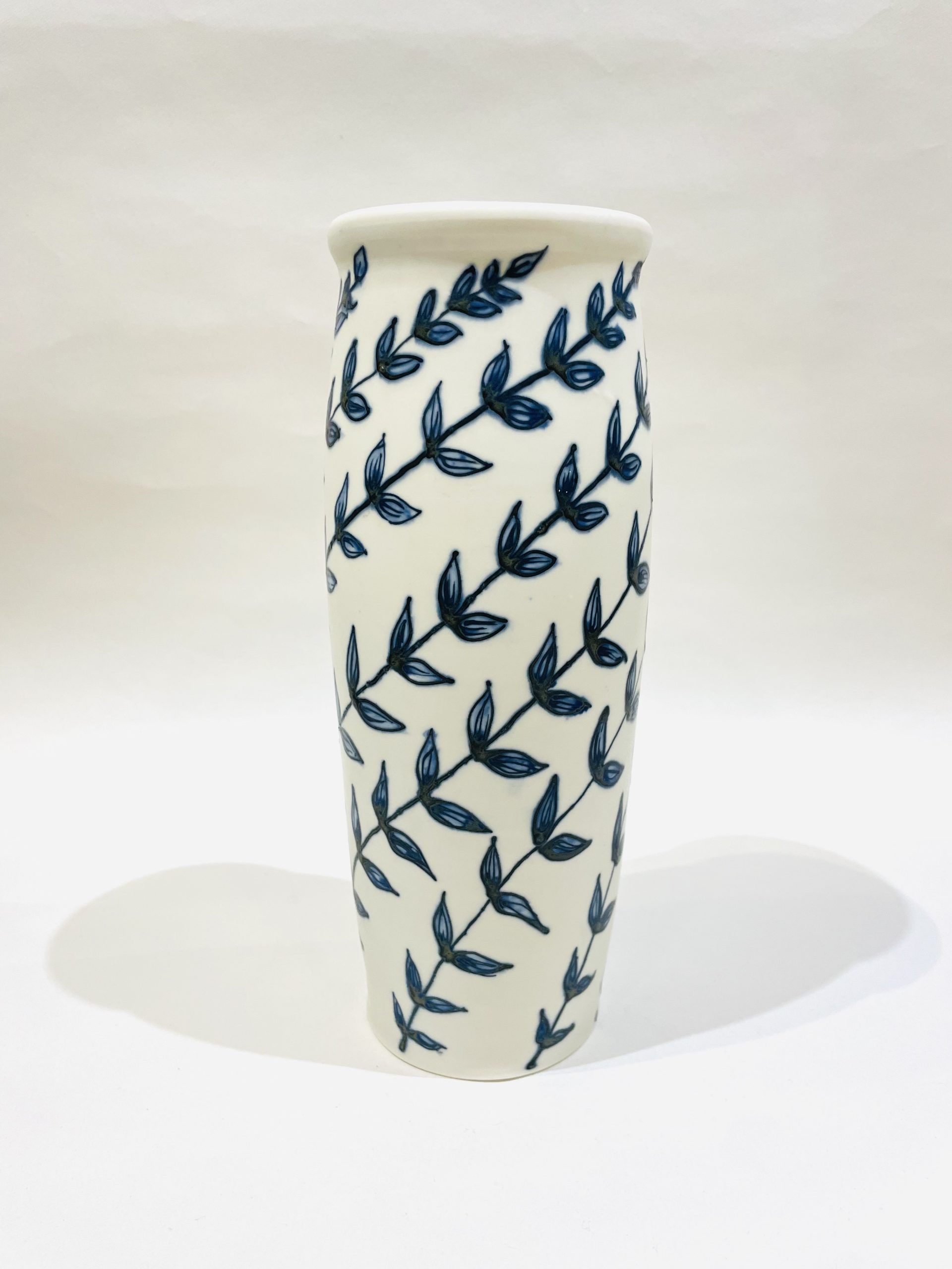 Beautiful decorative tall vase, made with porcelain Becksteps Gallery